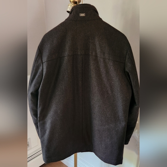 Hugo Boss Wool Coat - Picture 9 of 11